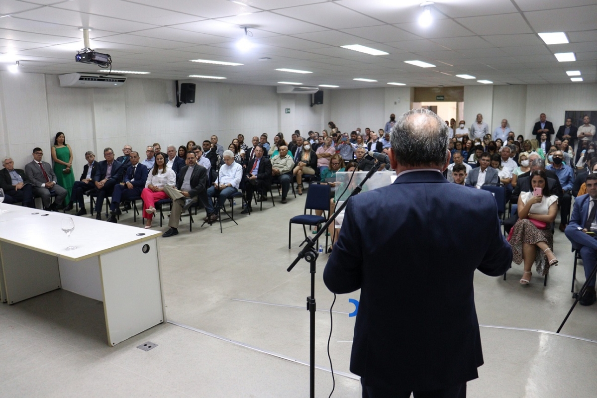 Em seu discurso, o presidente eleito prometeu continuar o trabalho exercido nesta última gestão  - Foto: Fecomércio/SE