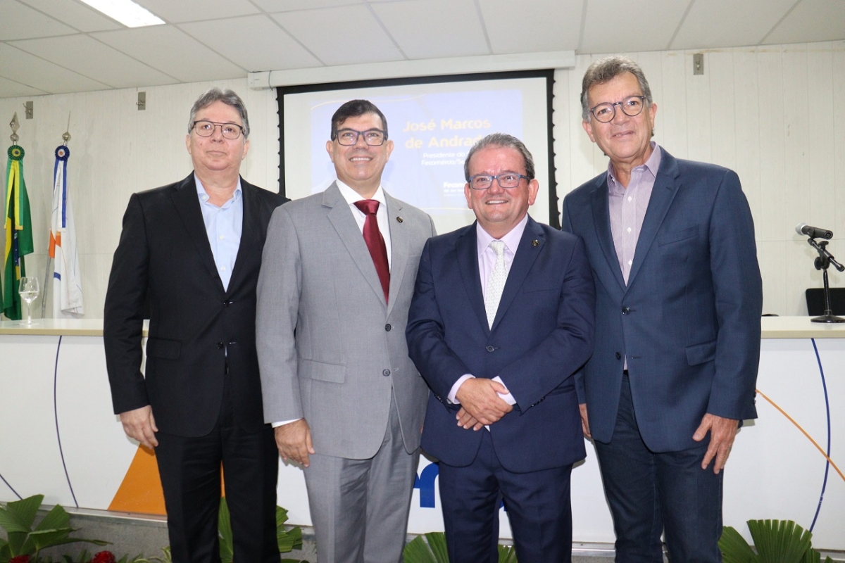O deputado federal, Laércio Oliveira, parabenizou o empresário Marcos Andrade por mais uma conquista  - Foto: Fecomércio/SE