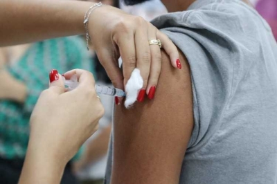Sergipe começa a vacinar, nesta quinta-feira, pessoas a partir de 18 anos com a segunda dose de reforço - Foto: Ascom SES/SE