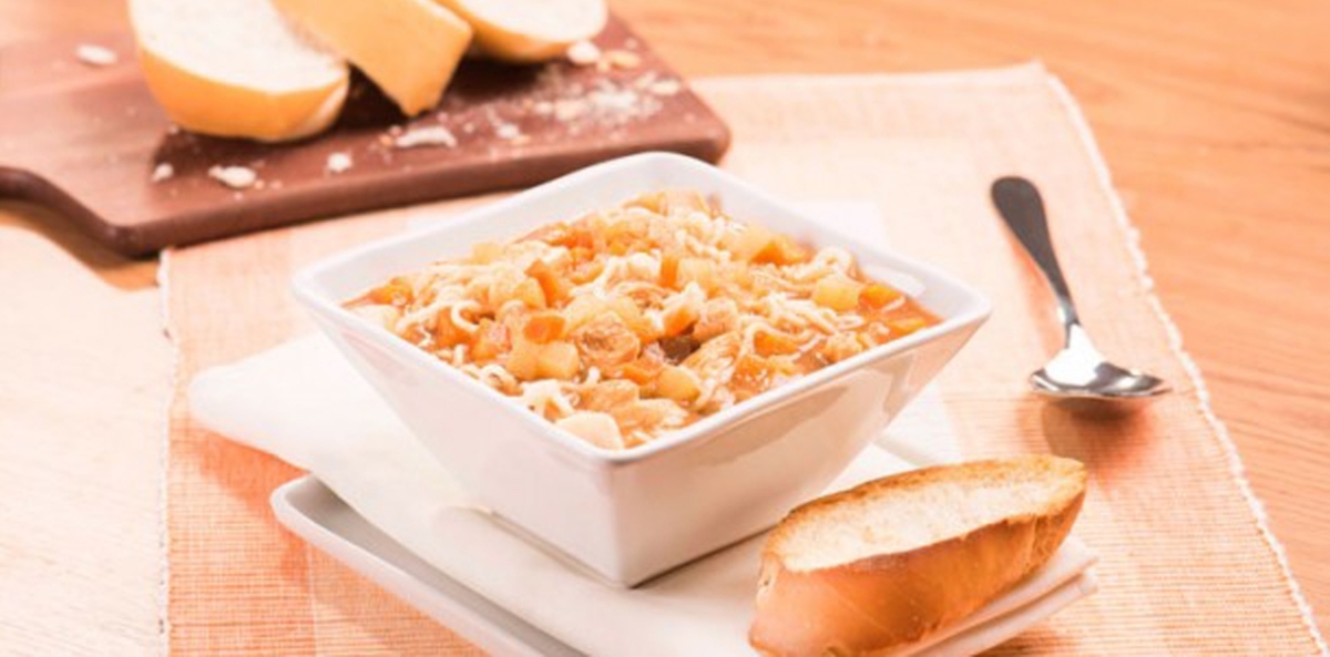 Canja de galinha com lámen Vitarella - Foto: Divulgação | Vitarella
