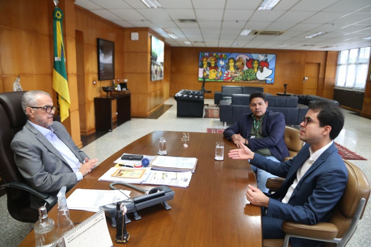 TCE e Banese alinham parceria em ação que visa assessorar municípios na realização de obras - Foto: Cleverton Ribeiro | TCE/SE