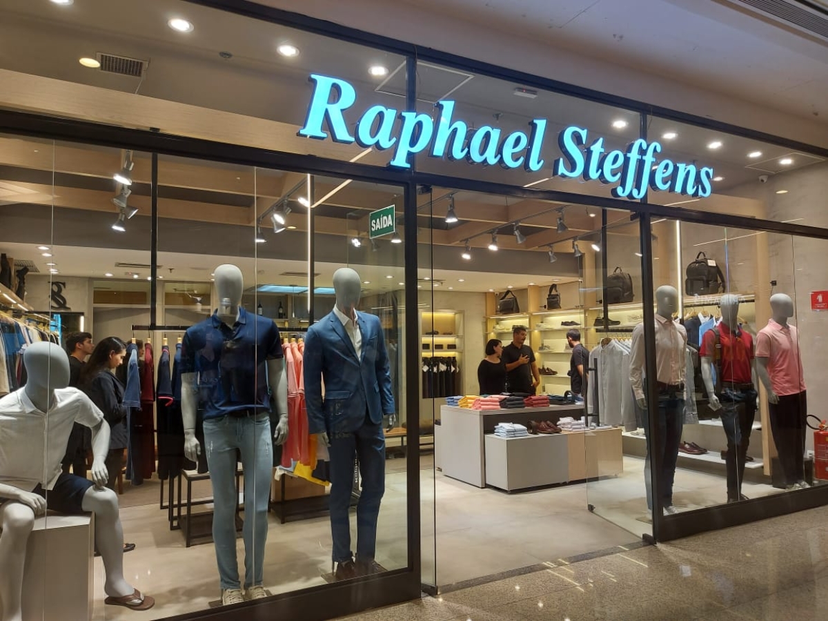 Grife masculina Raphael Steffens inaugura em Aracaju - Foto: Divulgação