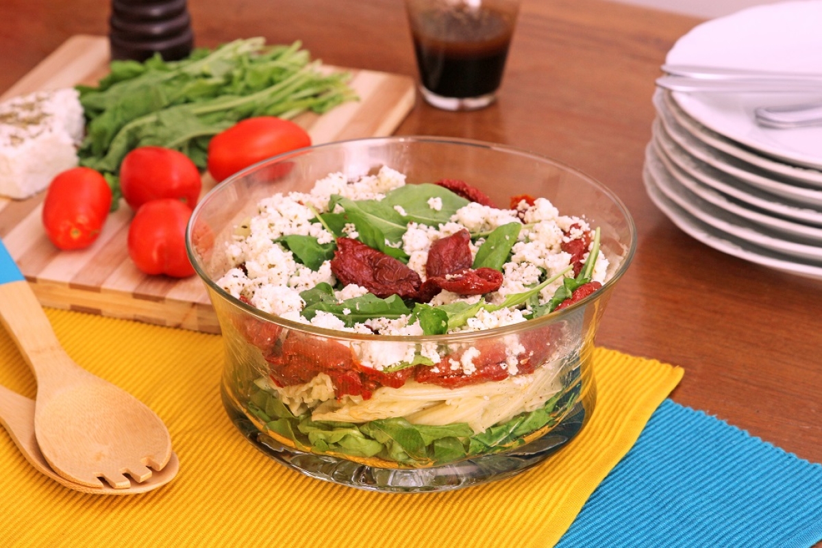 Salada Caprese em Camadas - Foto: Divulgação | Fortaleza