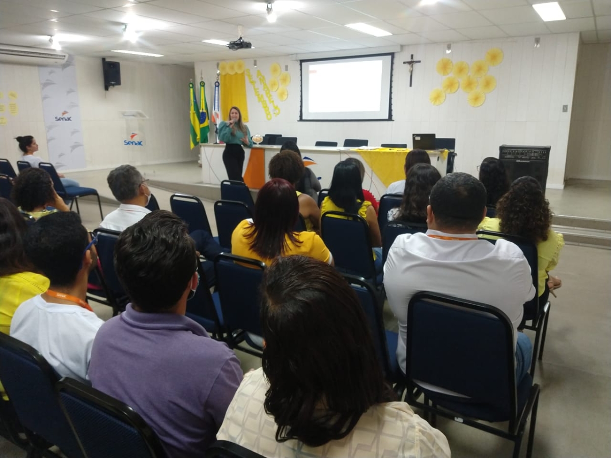 Palestra estimula colaboradores da unidade Aracaju do Senac/SE a conhecer e lidar com as emoções diárias - Foto: Senac/SE