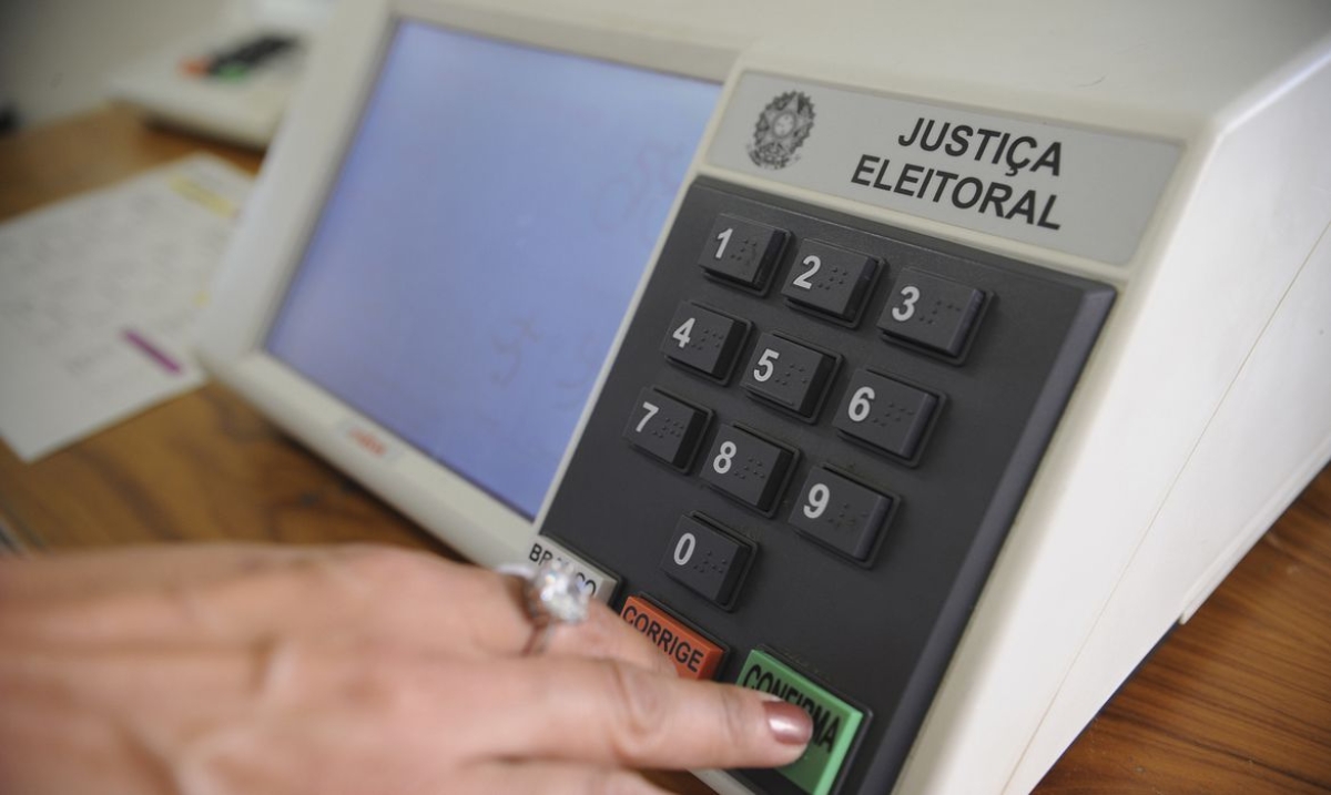 Urna eletrônica - Foto: Fábio Pozzebom | Agência Brasil