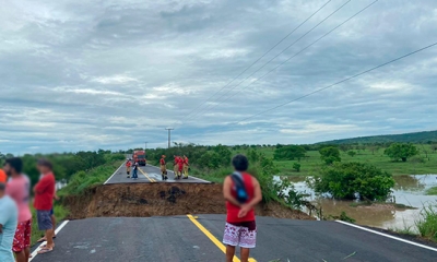 Bombeiros confirmam 2ª morte em razão do rompimento da rodovia SE-290 - Foto: BPRV