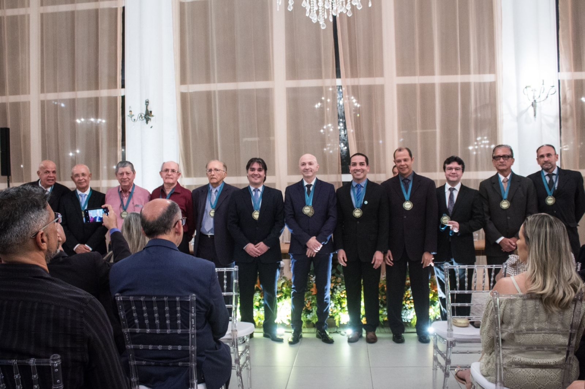 Saese e Coopanest-SE realizam homenagens durante a solenidade de posse das novas diretorias