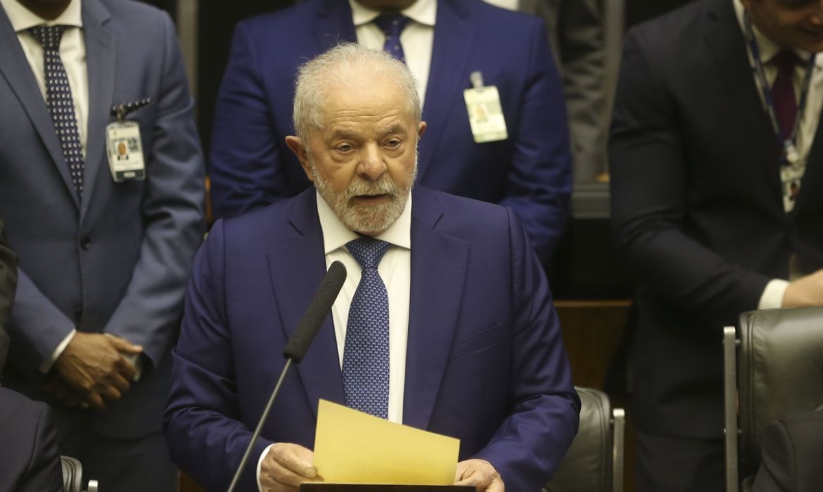 O presidente eleito do Brasil, Luiz Inácio Lula da Silva, durante a cerimônia de posse no Congresso Nacional - Foto: Valter Campanato | Agência Brasil