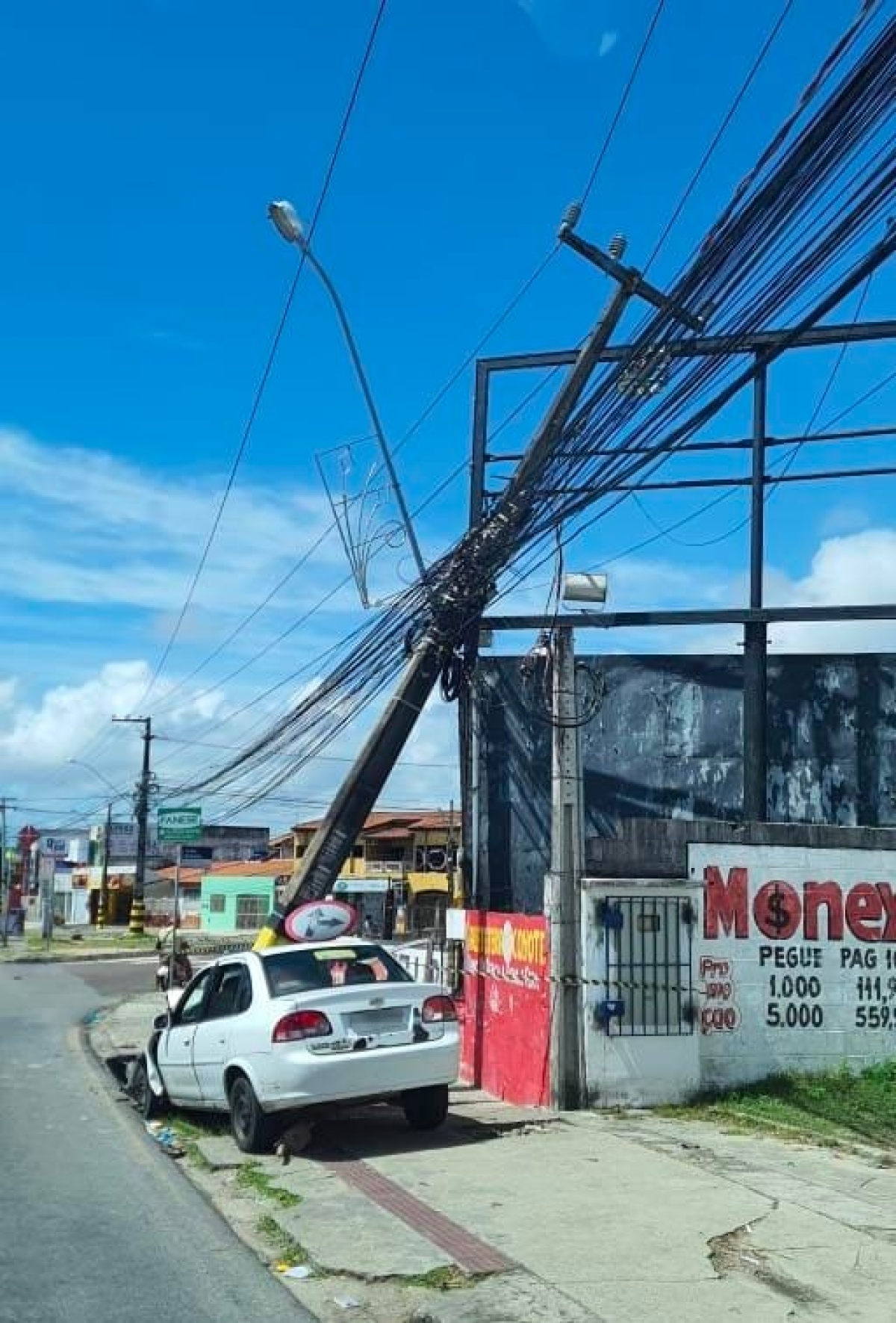 Energisa registrou 298 ocorrências de colisão com poste em 2022 - Foto: Assessoria Energisa/SE Energisa registrou 298 ocorrências de colisão com poste em 2022 - Foto: Assessoria Energisa/SE