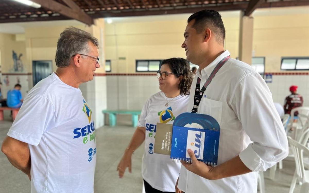 Laércio Oliveira acompanha primeira edição do Governo itinerante em Boquim - Foto: Site Laércio Oliveira