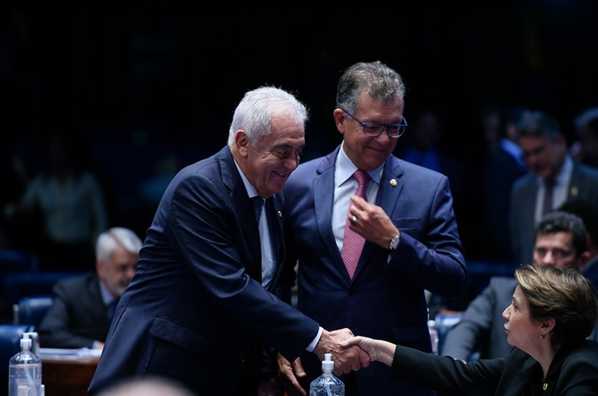 Otto Alencar (à esq.) foi o relator da proposta, de autoria de Láercio Oliveira (à dir.) - Foto: Edilson Rodrigues | Agência Senado