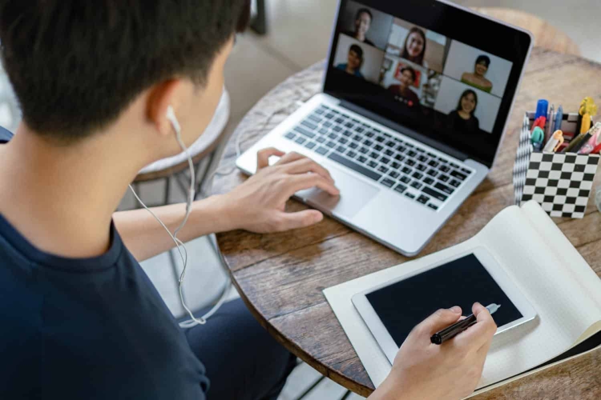 Quer estudar a distância? Saiba quais são as dúvidas mais frequentes - Foto: Asscom Unit