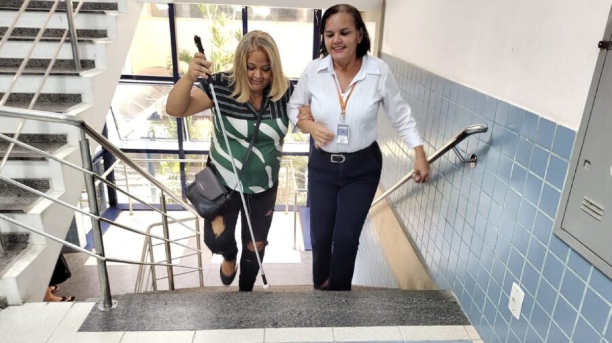 Massoterapeuta com deficiência visual dá exemplo ao retornar ao Senac para se qualificar - Foto: Senac/SE