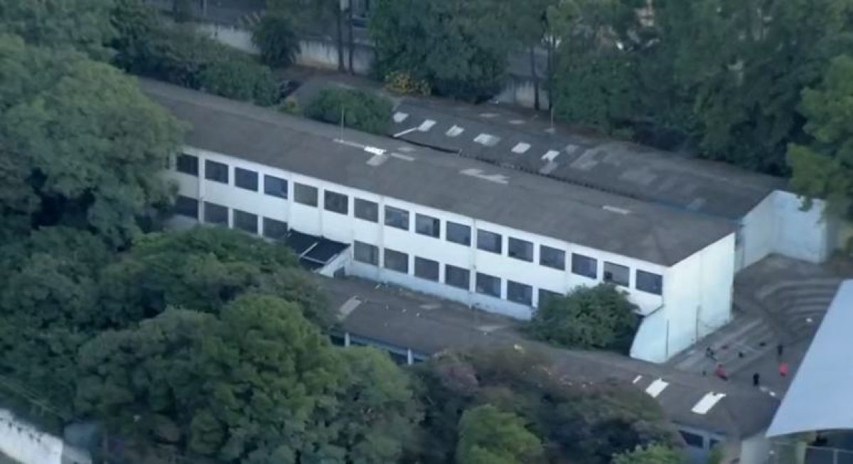 Imagem aérea da Escola Estadual Maria Eugênia Martins - Foto: Reprodução | Record TV