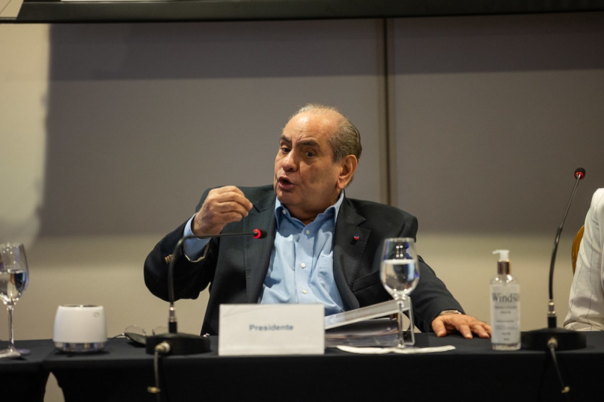José Roberto Tadros, presidente da CNC alerta sobre os problemas que trabalhadores e população asisstida por Sesc e Senac terão, caso haja corte nos recursos - Foto: CNC
