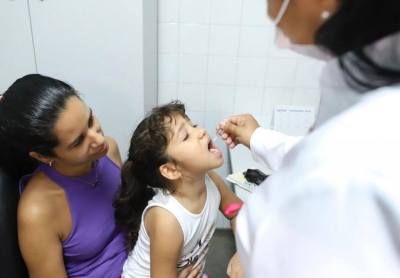 Aracaju oferta vacina contra poliomielite nas 45 UBSs da cidade - Foto: Marcelle Cristinne | Prefeitura de Aracaju Aracaju oferta vacina contra poliomielite nas 45 UBSs da cidade - Foto: Marcelle Cristinne | Prefeitura de Aracaju