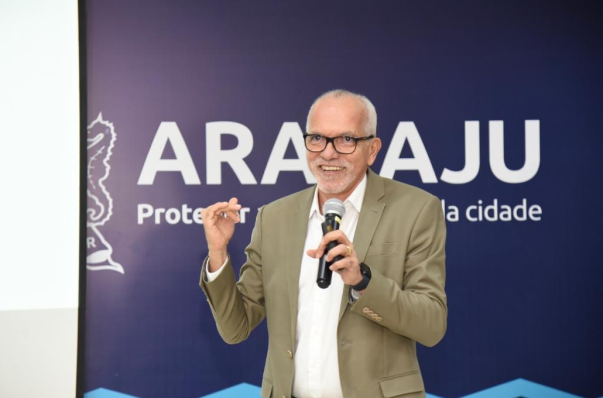 Prefeito Edvaldo anuncia reajuste salarial de 7,5% para os servidores municipais - Foto: Ana Lícia Menezes | PMA