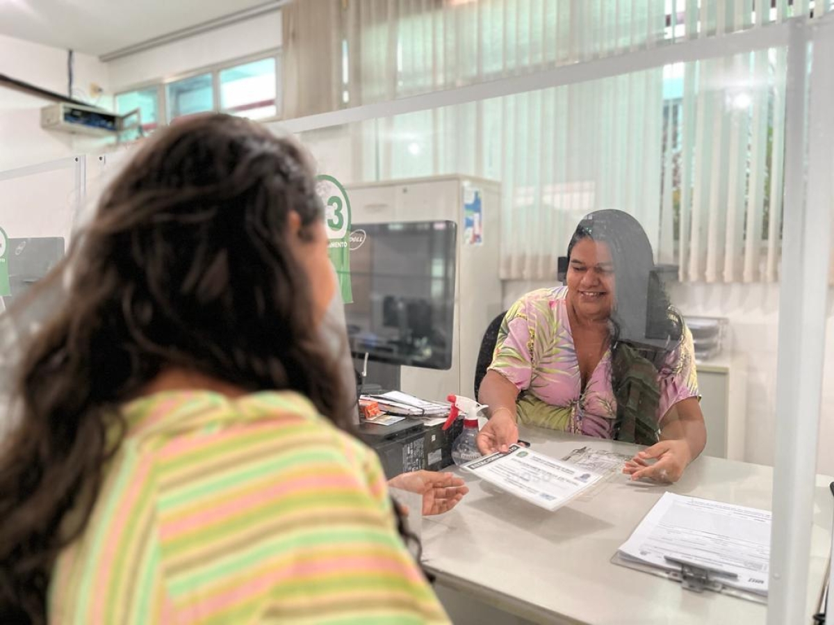 Além dos idosos, gestantes e autistas podem solicitar o cartão especial de estacionamento pelo Ajuinteligente - Foto: Ascom | SMTT Aracaju