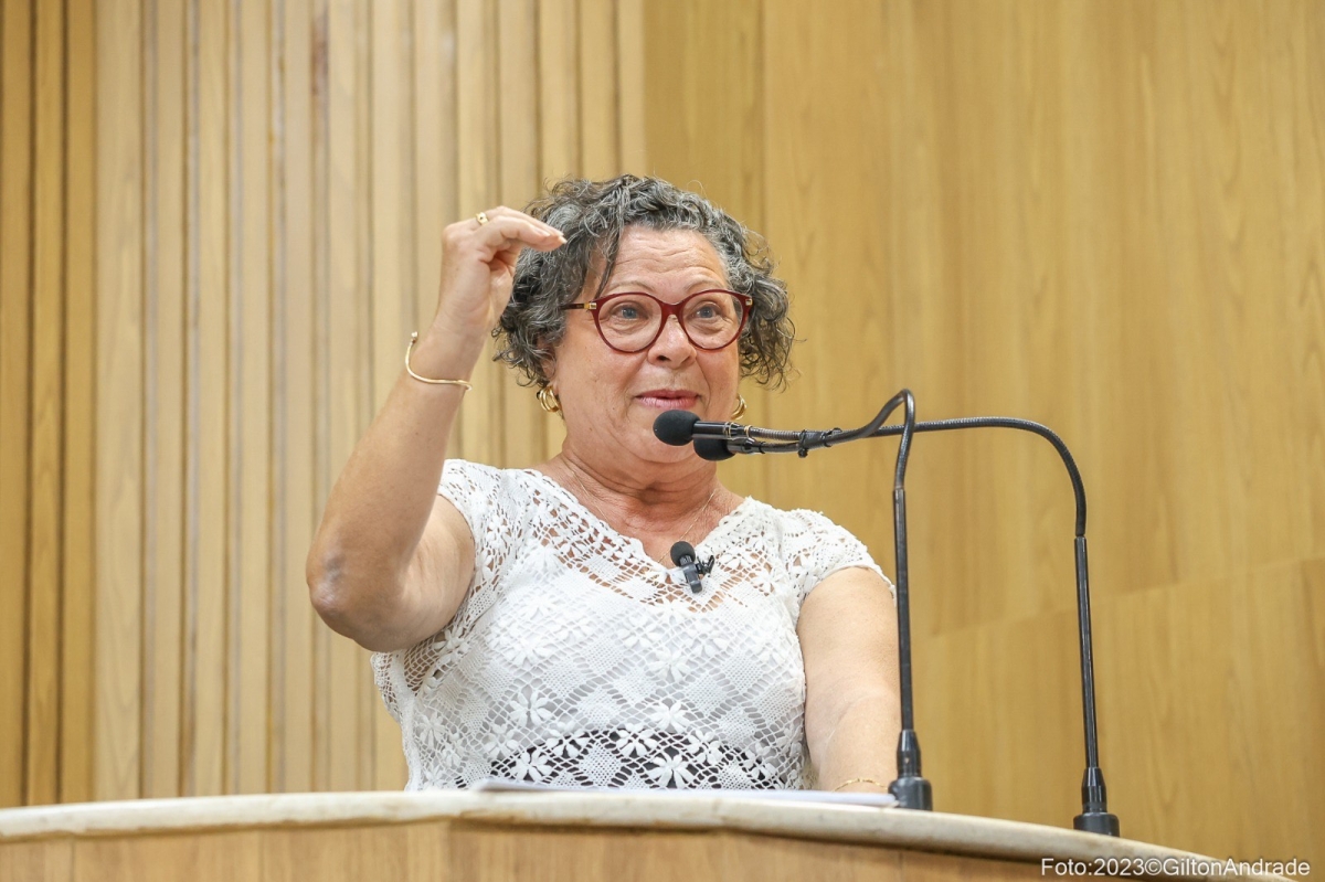 Vereadora ?ngela  Melo diz que anúncio da PMA sobre piso é falso - Foto: Gilton Andrade