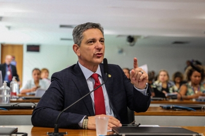 Senador Rogério Carvalho comenta indicação de Zanin para o STF - Foto: Daniel Gomes