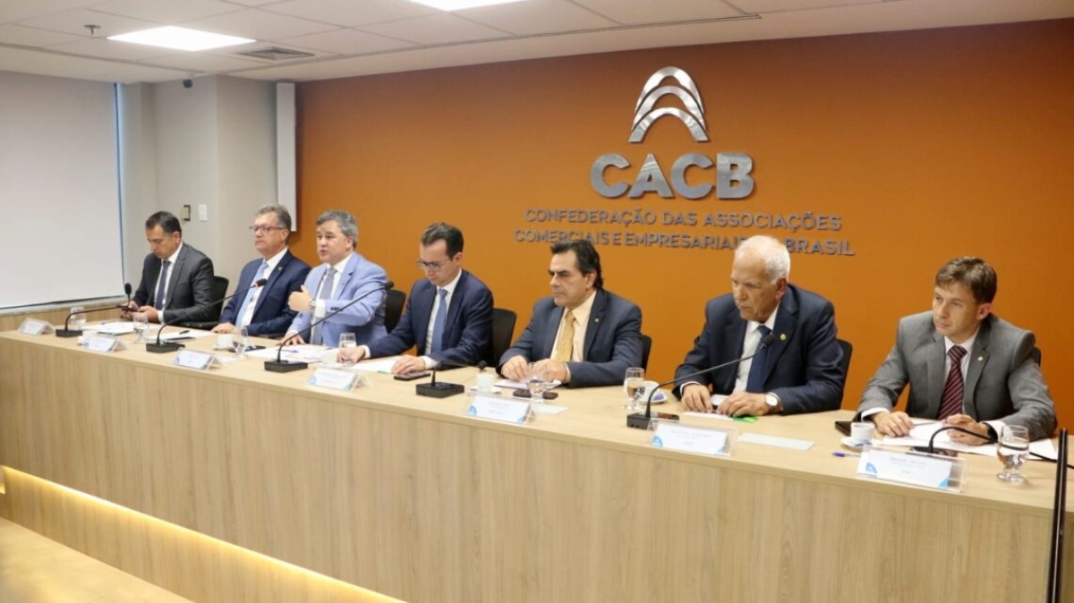 Laércio Oliveira defende menos impostos da folha para garantir a geração de empregos - Foto: L. Barbosa