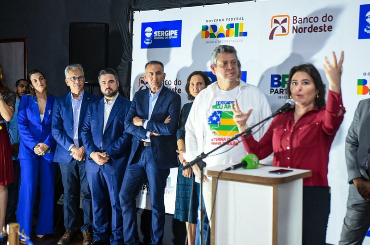 Vereadores participam da Caravana do PPA Participativo em Aracaju - Foto: Milton Carvalho