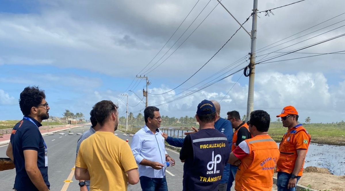 Governo de Sergipe realiza processo de contratação direta por dispensa de licitação para obra
em trecho da Orla Sul - Foto: Ascom Sedurbi/SE
