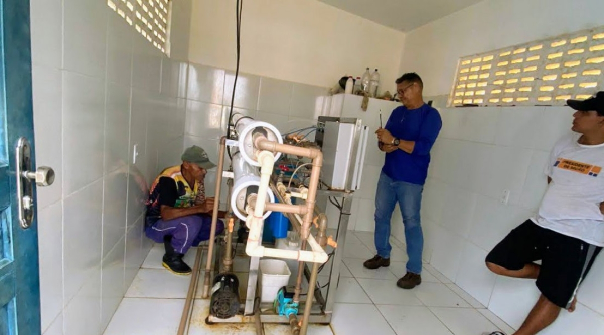 Manutenção nos dessalinizadores restabeleceu o fornecimento de água nas comunidades de
Carira e Glória - Foto: Núcleo do Programa Água Doce