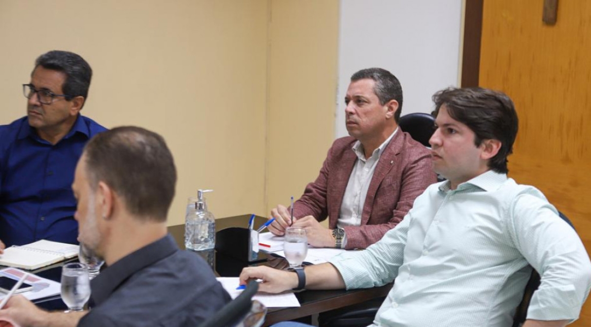 Em reunião com ministro Rui Costa, Governo de Sergipe inclui adutora do Leite em obras do PAC - Foto: Arthur Soares | Governo de Sergipe Em reunião com ministro Rui Costa, Governo de Sergipe inclui adutora do Leite em obras do PAC - Foto: Arthur Soares | Governo de Sergipe