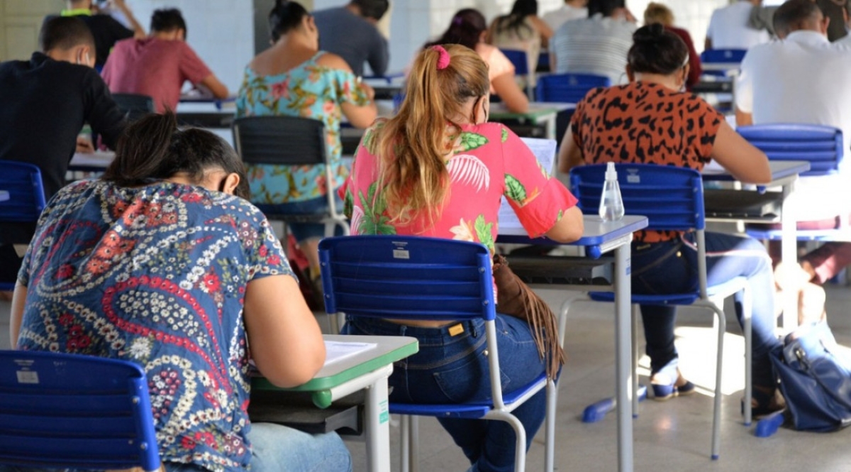 Candidatos ao Encceja 2023 já podem consultar o cartão de confirmação da inscrição e acessar o material de apoio para o exame - Foto de arquivo: Seduc/SE