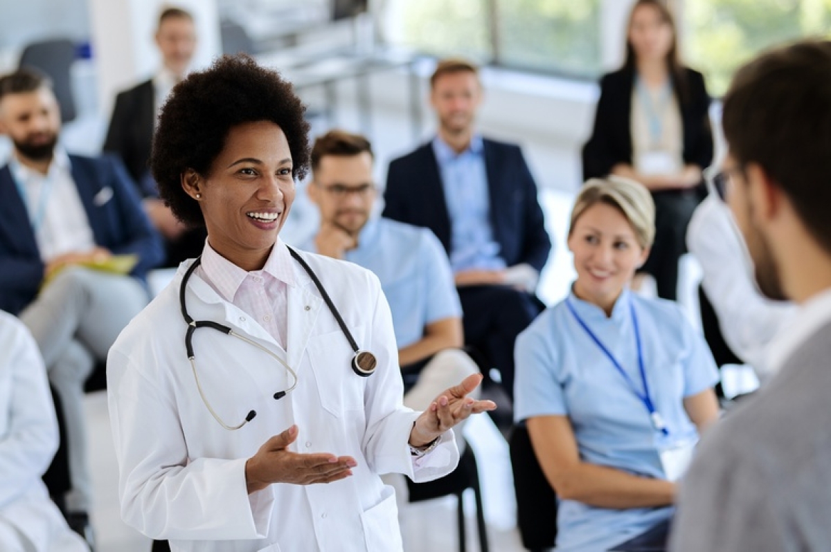 Interessados devem preencher Formulário Eletrônico de Inscrição e anexar currículo e documentação comprobatória dos títulos e experiência profissional  - Foto: Empresa Brasileira de Serviços Hospitalares | gov.br