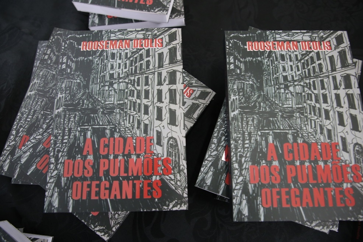 Livro "A cidade dos pulmões ofegantes: na pandemia da Covid-19" - Foto: Asscom Unit