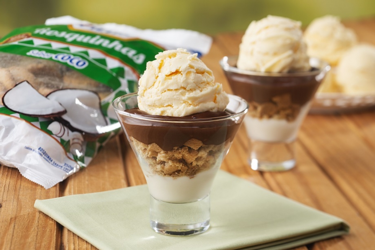 Pavê de Brigadeiro Branco com Brigadeiro Preto e Rosquinha - Foto: Marca Pilar | Divulgação