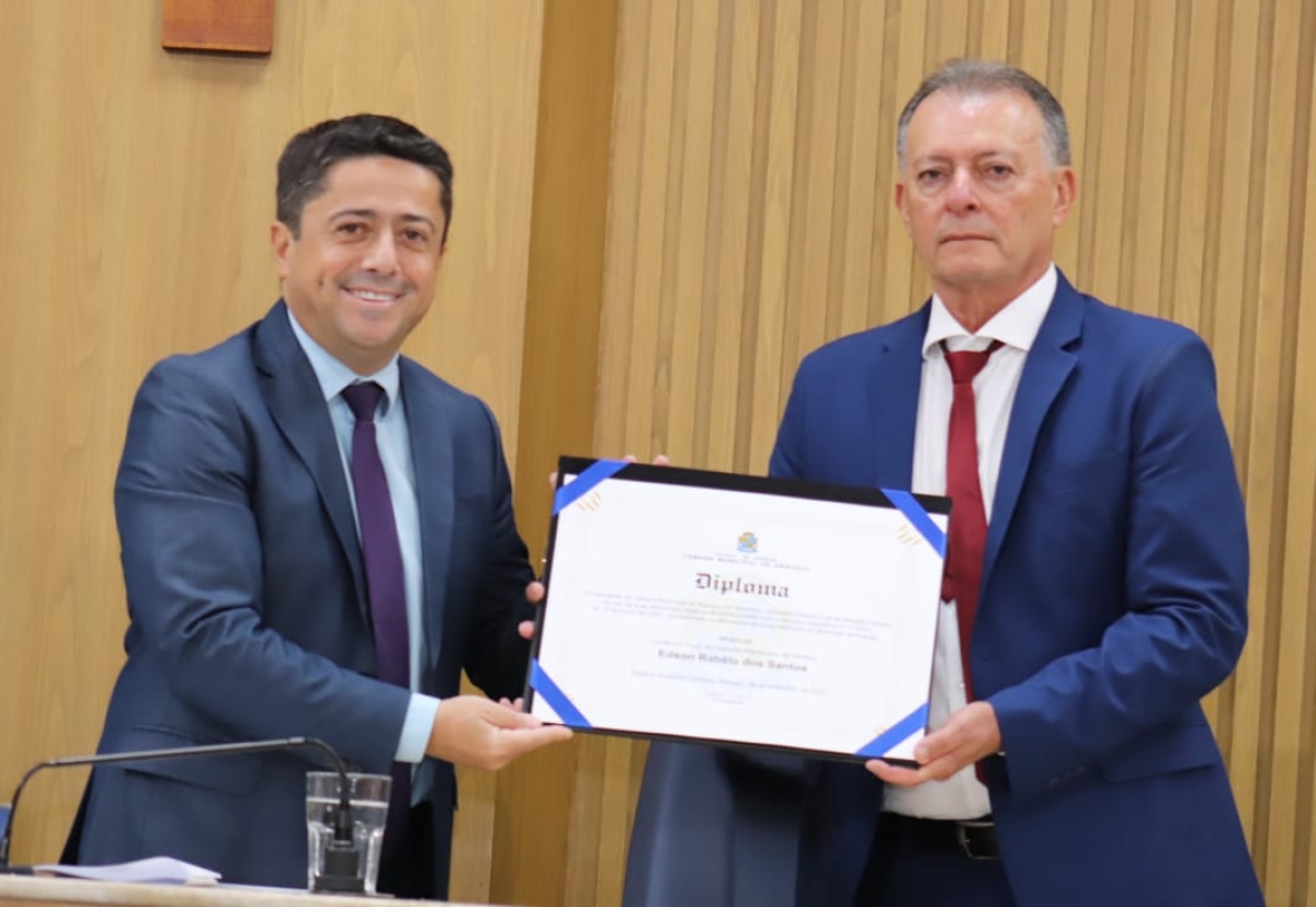Empresário Edson Rabelo recebe título de Cidadão Aracajuano - Foto: China Tom