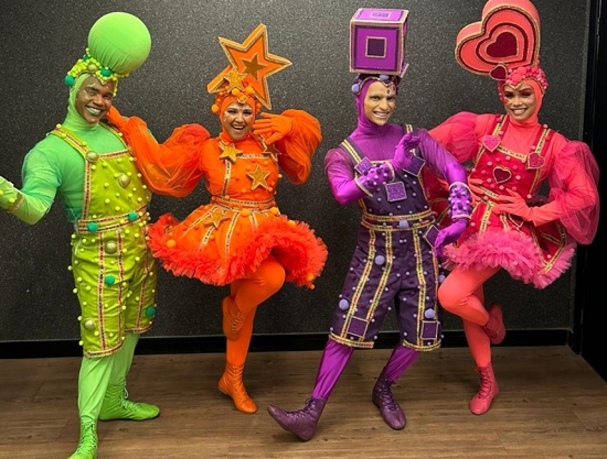 Simpáticos personagens receberão o público com alegria - Foto: Divulgação