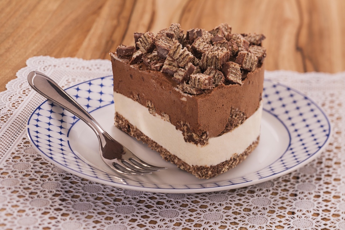 Torta de Chocolate Preto e Branco com Chocks Isabela - Foto: Marca Isabela | Divulgação