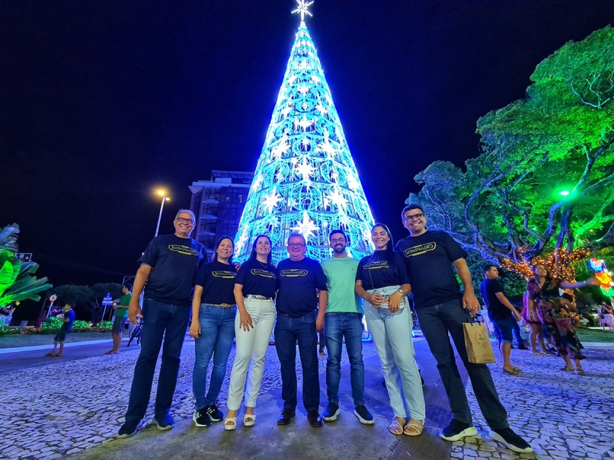Árvore de Natal de 38 metros é um dos destaques deste Natal Iluminado 2023. Foto: James Santos | Fecomércio Sergipe