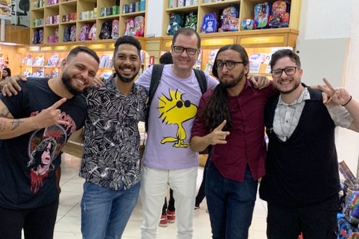 Coletivo de autores lança 5 livros de contos - Foto: Arquivo pessoal