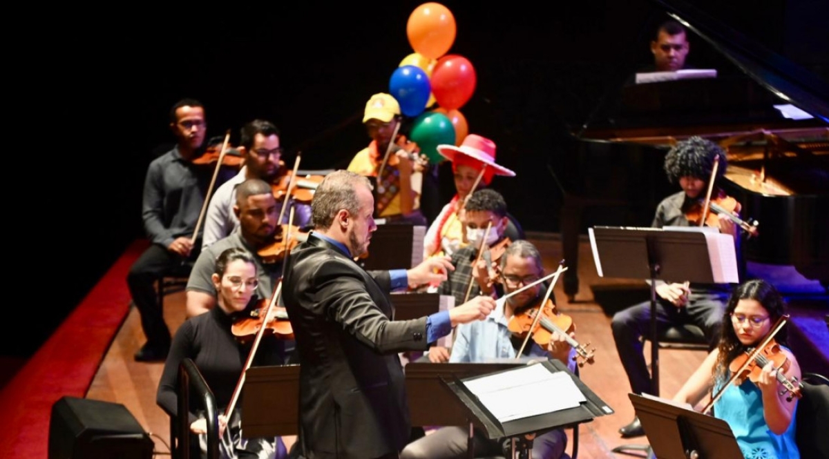 CineOrquestra foi realizado nesta quarta-feira, 8, com repertório composto por trilhas sonoras de filmes; concerto também será realizado nesta quinta-feira, 9 - Foto: Erick O´Hara
