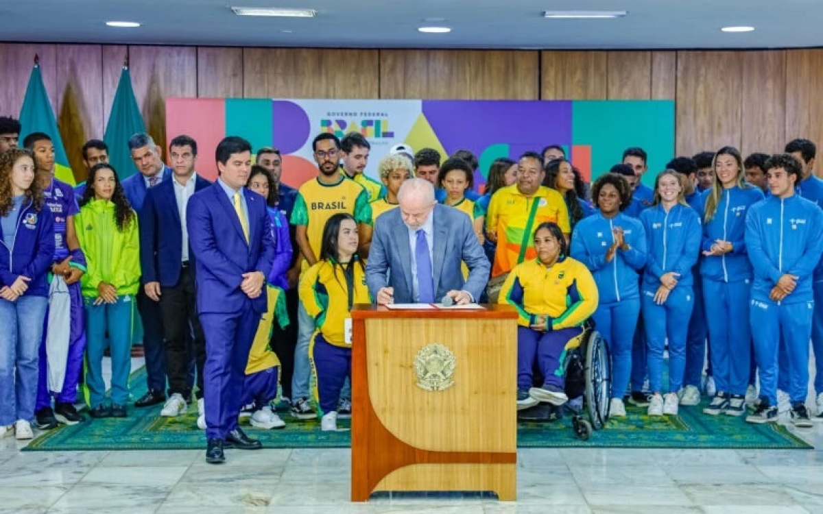 Lula, durante encontro com Atletas Paralímpicos e Olímpicos, no Palácio do Planalto - Foto: Ricardo Stuckert / PR
