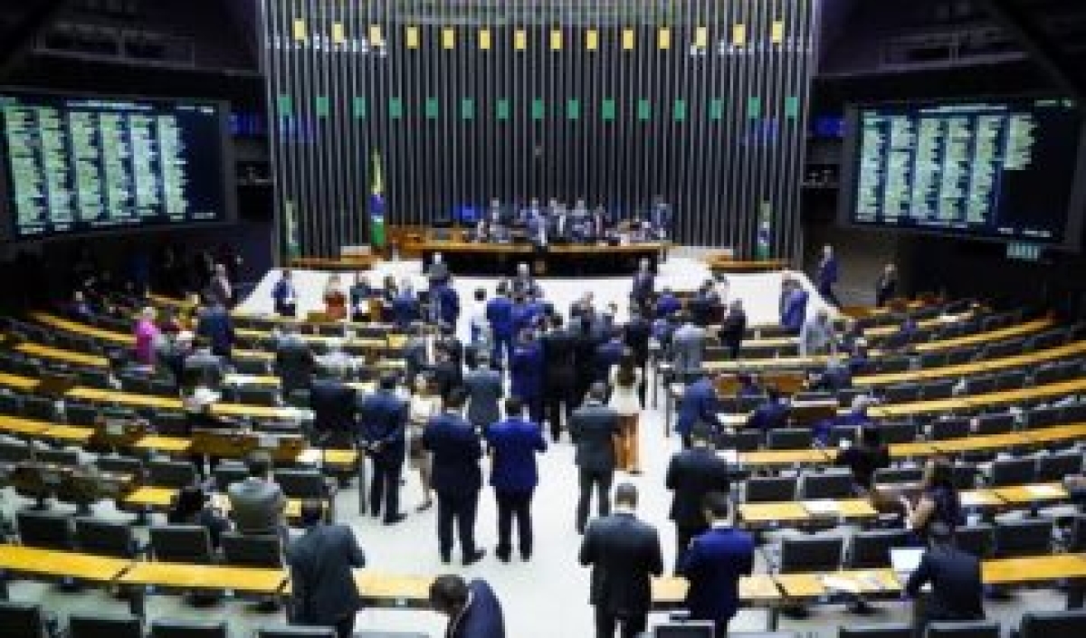 Metade dos deputados federais por SE estão afastados das funções - Foto: Agência Câmara
