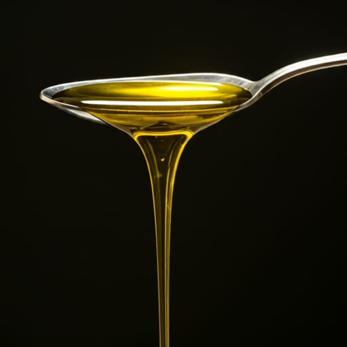 Azeite de Oliva - Foto: Imagem ilustrativa gerada por IA
