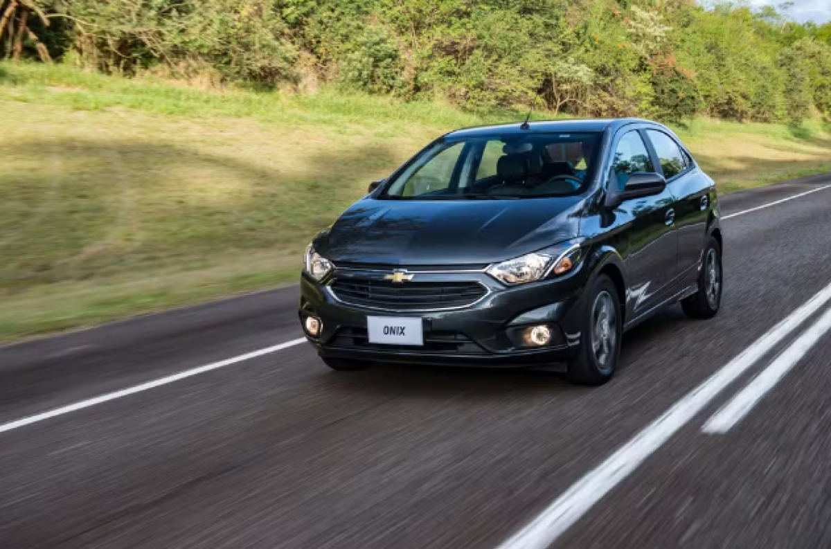 Chevrolet Onix de 2017 - Foto: Divulgação/GM
