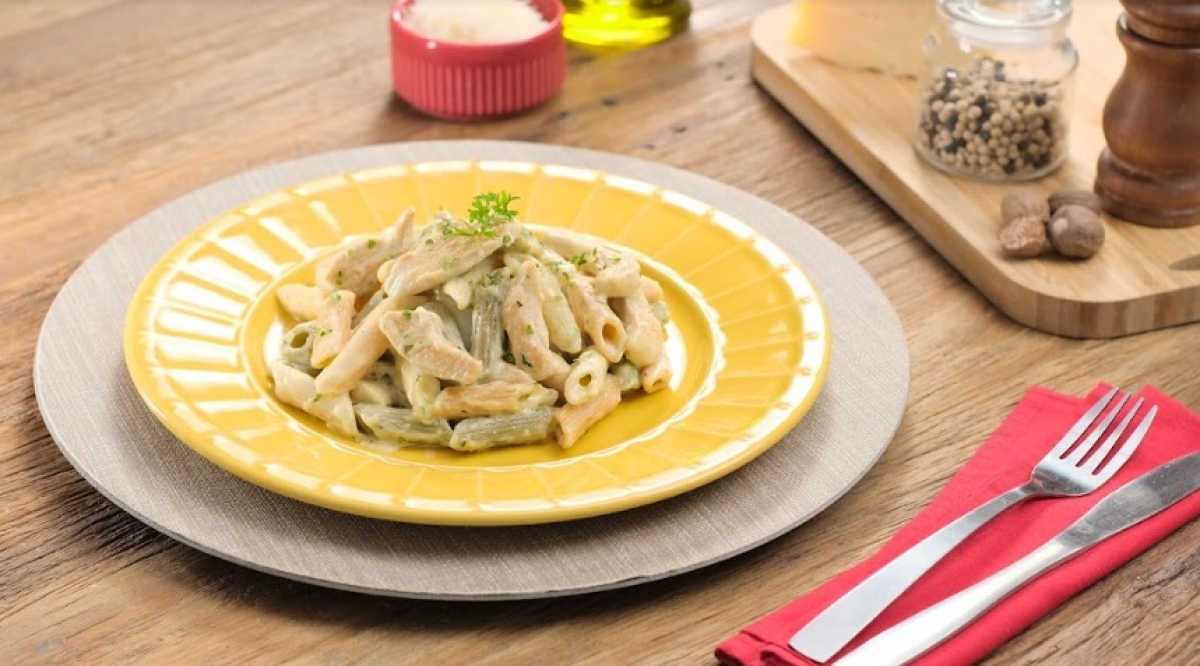  Macarrão ao Molho Alfredo com Frango; Galo - Foto: Divulgação

