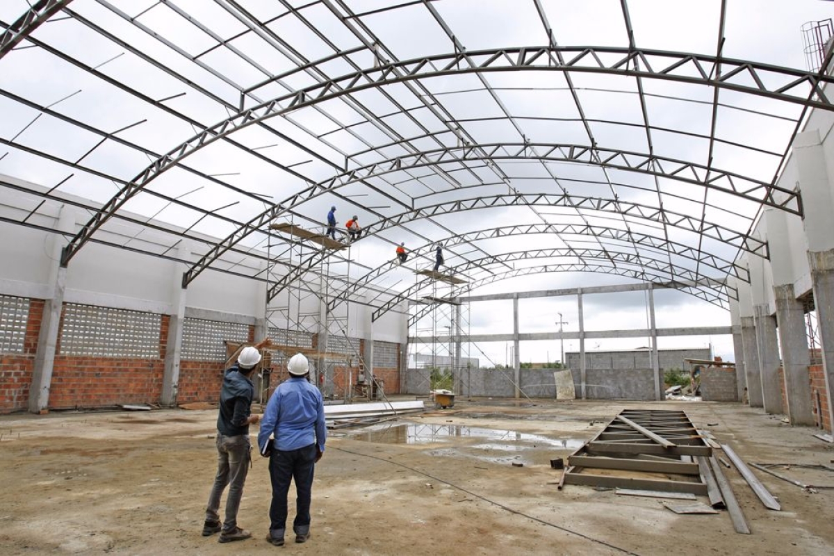 Em Umbaba, escola profissionalizante oferecer 504 vagas voltadas para a cadeia produtiva txtil (Foto: Victor Ribeiro/ASN)