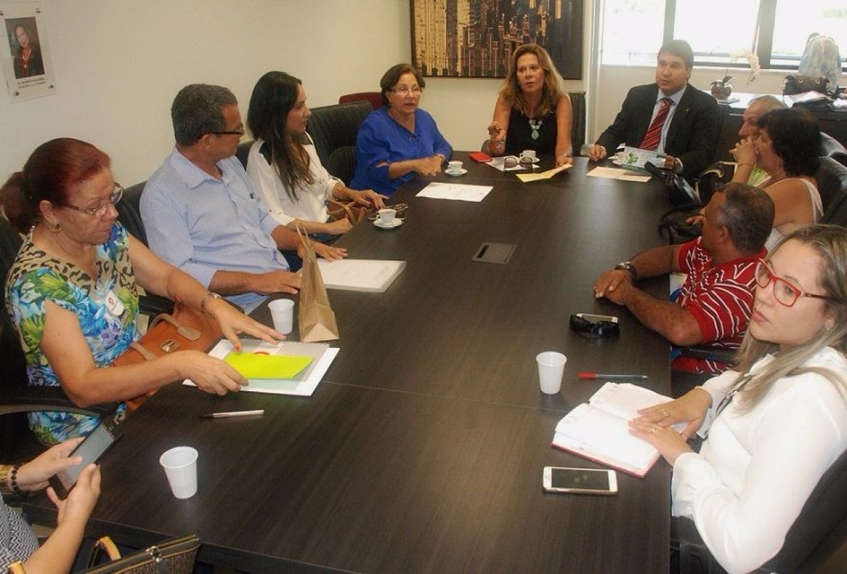 Coordenadoria Geral e CAOp de Direitos Humanos promovem reuni�o para discutir acessibilidade (Imagem: G�ssica Souza/MP/SE)