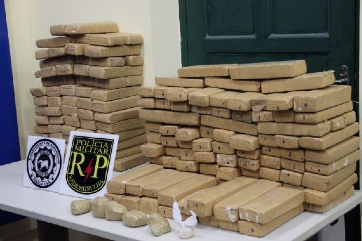 Operao conjunta resulta na priso de trio e apreenso de 121kg de maconha (Imagem: SSP/SE)
