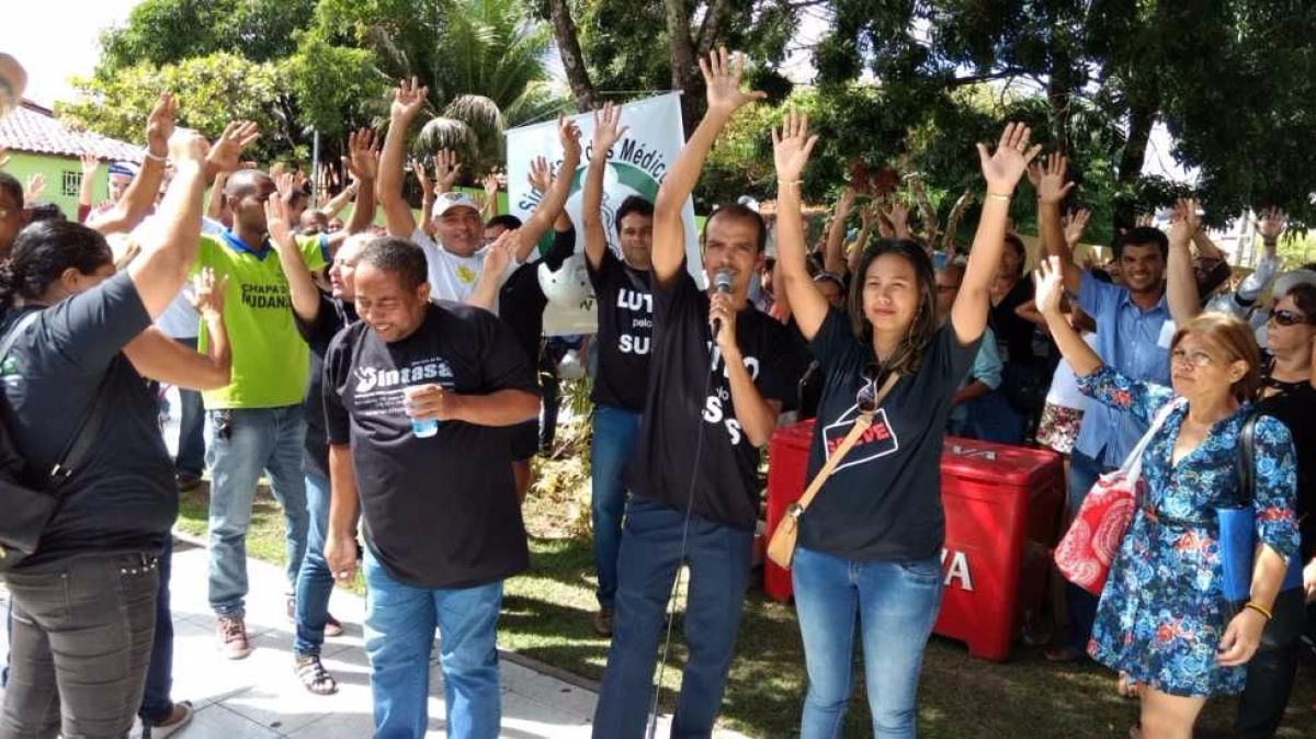Em ato p�blico, enfermeiros reiniciam movimento grevista (Imagem: Assessoria Seese)