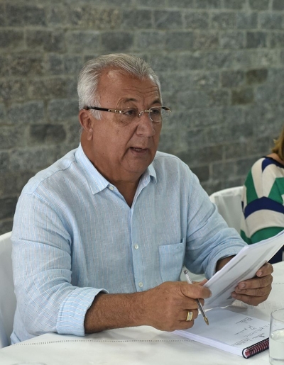 Jackson Barreto reuniu secret�rios, na manh� desta quarta, dia 14, e discutiu alternativas para saldar os sal�rios de agosto e iniciar, ainda este m�s, o pagamento dos sal�rios dos servidores e aposentados referentes ao m�s de setembro (Imagem: Marcelle C