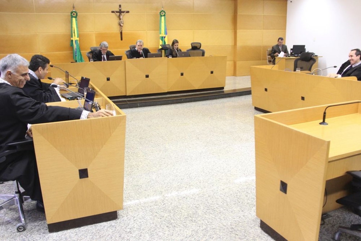 TCE/Sergipe: Conselheiros julgam relatrio de inspeo na 1 Cmara (Imagem: Cleverton Ribeiro/TCE/SE)